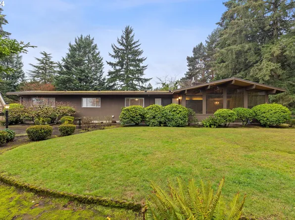 10470 SW View Ter, Tigard, OR 97224