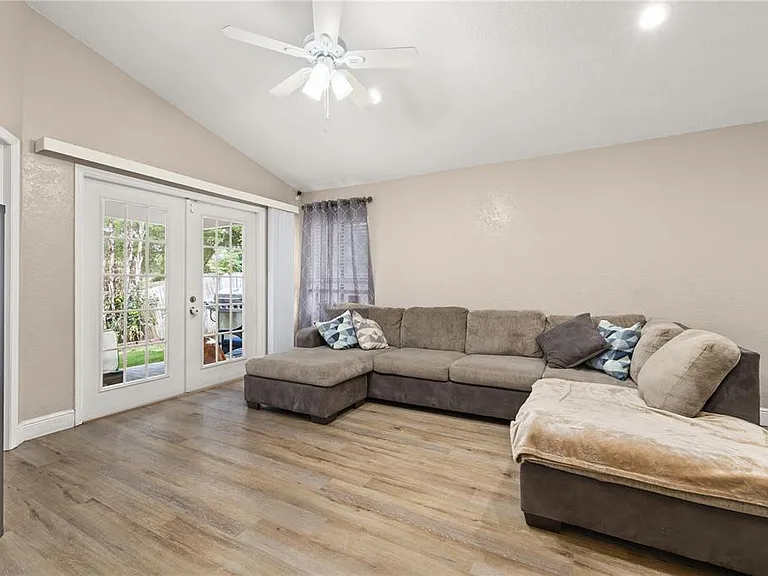 6613 Chantry St — Photo 13