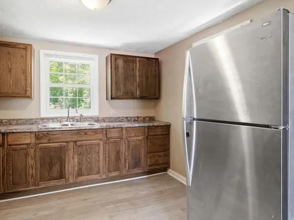 701 Peppers Ferry Rd #2, Pulaski, VA 24301
