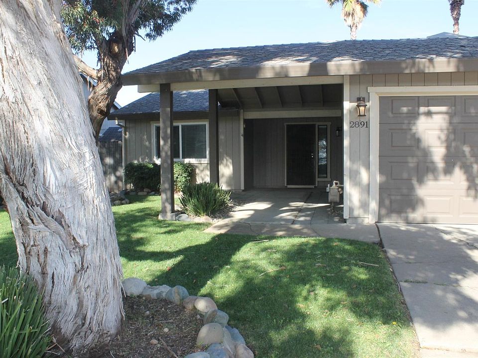 1st image of 2891 Summerfield Dr