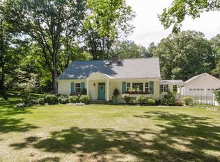 15 Shady Dell Rd, Millbrook, NY 12545