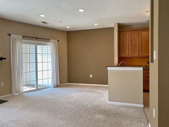 4th image of 273 S Pickett St APT 201