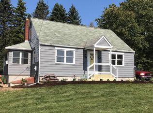 110 Watt Rd, Jeannette, PA 15644