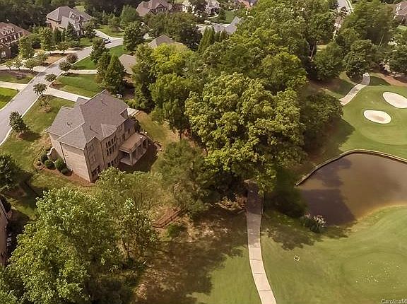 2nd image of 2025 Carnoustie Ct
