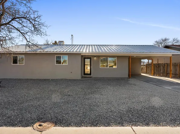 1051 Onate Ct SE, Los Lunas, NM 87031