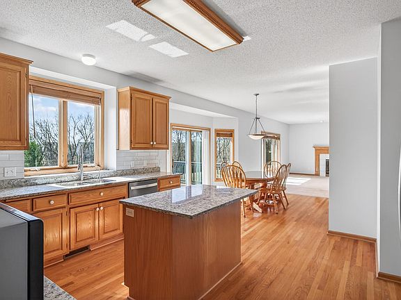 2nd image of 17792 Hickory Trl