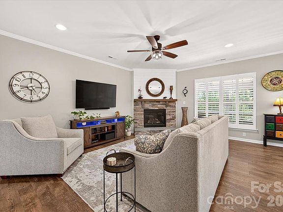 5th image of 3093 Hartson Pointe Dr
