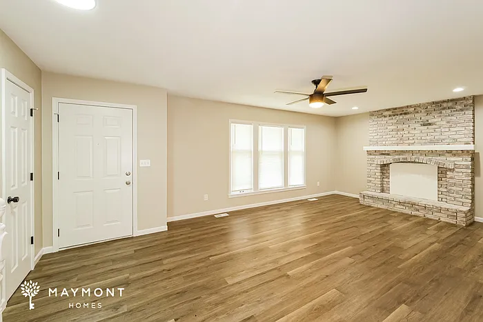 3 bed, 2.5 bath, 1708 sqft, $2,195 — Photo 4