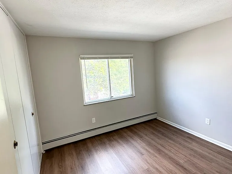 1425 Elbur Ave #24 — Photo 8