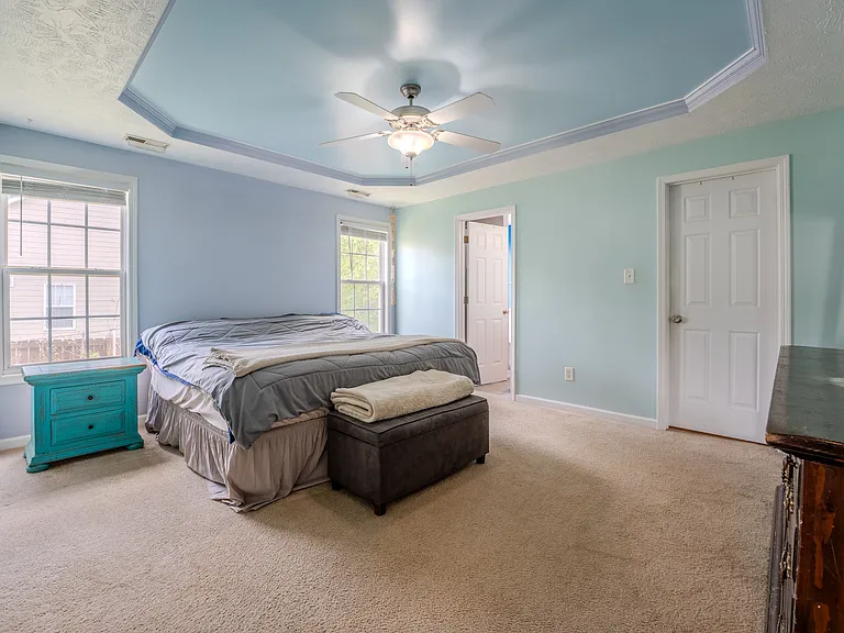 220 Dolphin Dr — Photo 18