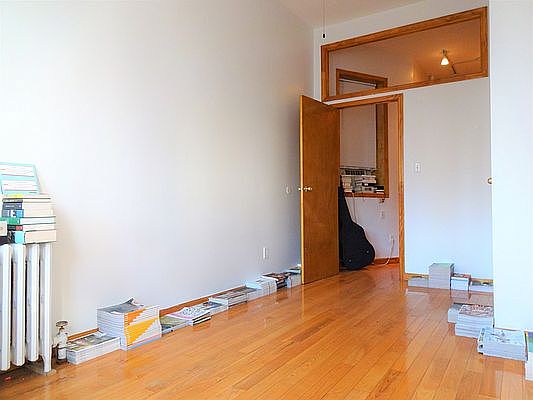 4th image of 35 Henry St APT 3