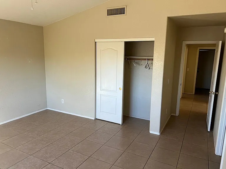 5049 N River Song Ln — Photo 11