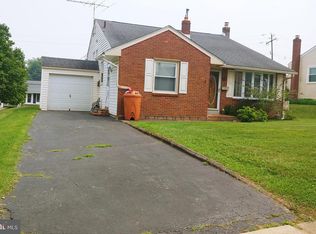 210 Donnelly Ave, Aston, PA 19014