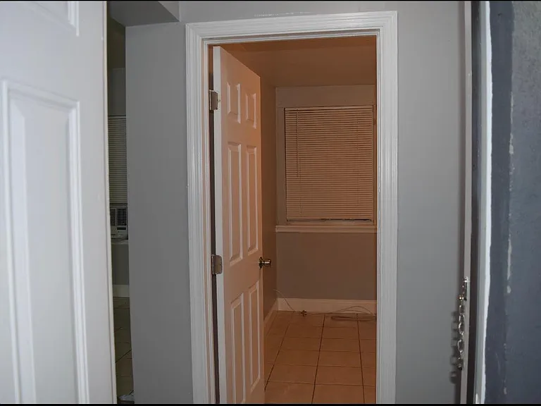 301 SW 8th St #1 — Photo 26