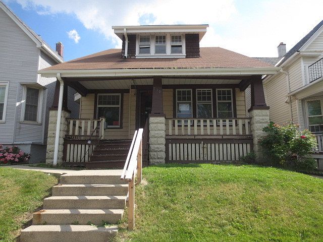 1st image of 719 W Lincoln Ave