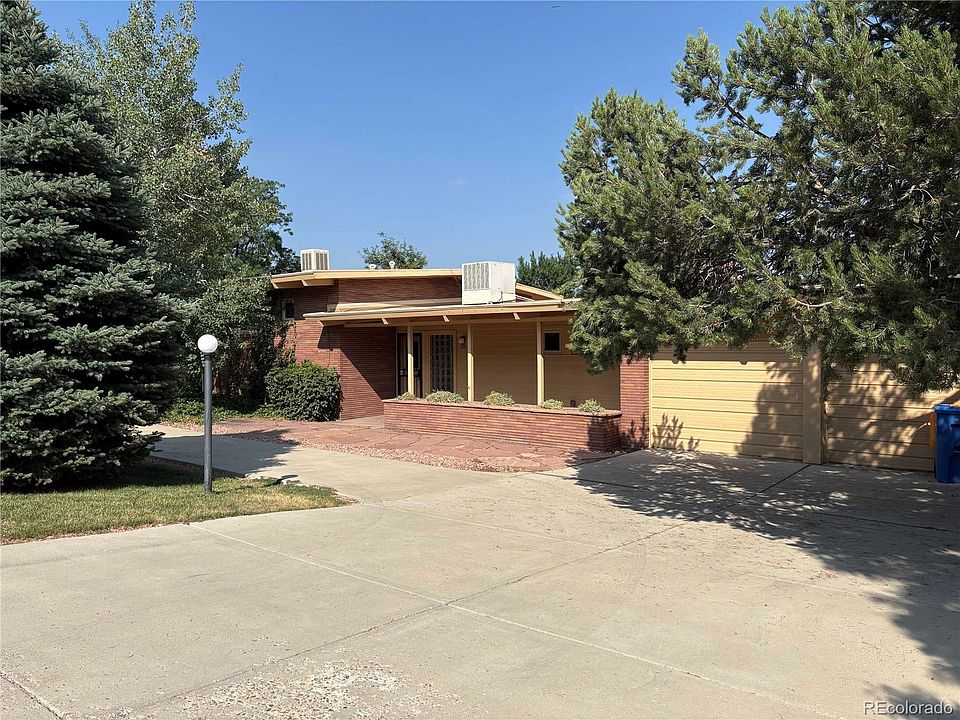 1st image of 35 Hillside Drive