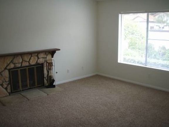 3rd image of 4876 Tarragon Dr