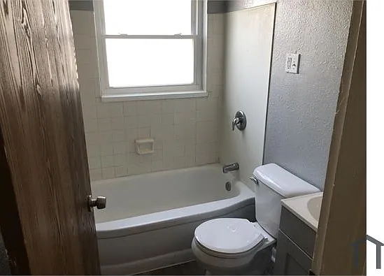 52 E Burton Ave #4 — Photo 11