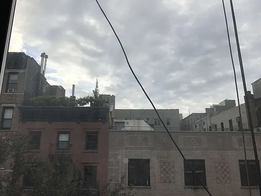 Rented by Chartwell Manhattan Realty | media 3