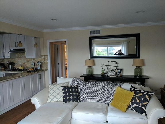 5th image of 227 Loma Vista St #A
