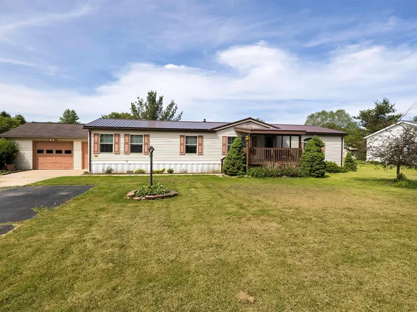 7260 Footmill Rd, Erie, PA 16509