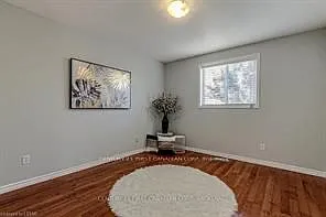 40 Trapper St #UPPER LEVEL — Photo 7