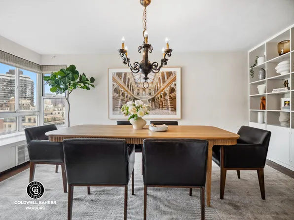 1050 5th Avenue image 11 of 24