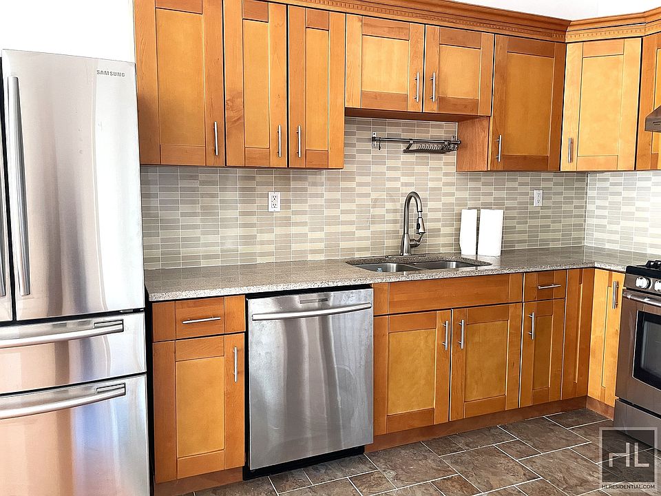 1st image of 264 Prospect Park W Floor 2