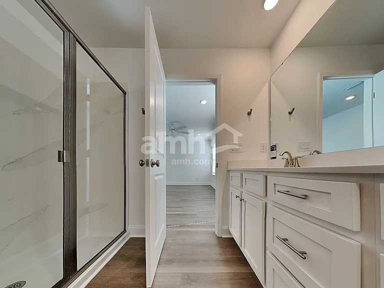 433 Armstrong Curv — Photo 11