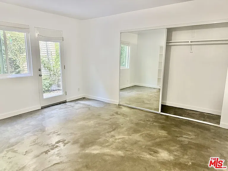 511 Rialto Ave #1 — Photo 14