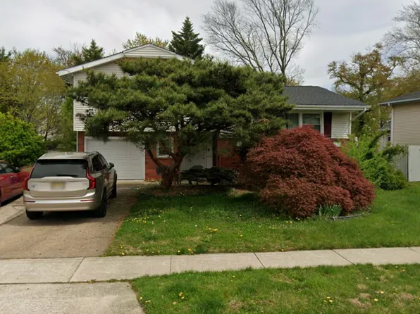 422 Howard Rd, Cherry Hill, NJ 08034