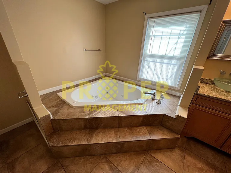 1440 Philadelphia Dr — Photo 9
