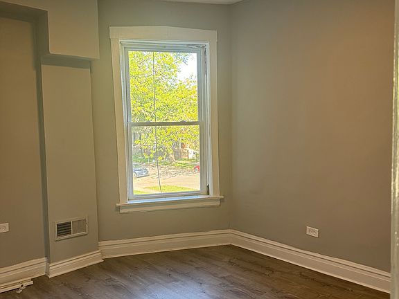 5th image of 4638 S Saint Lawrence Ave #2