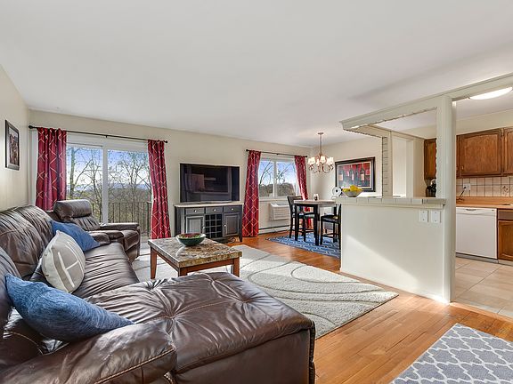 2nd image of 12 Scenic Dr APT L