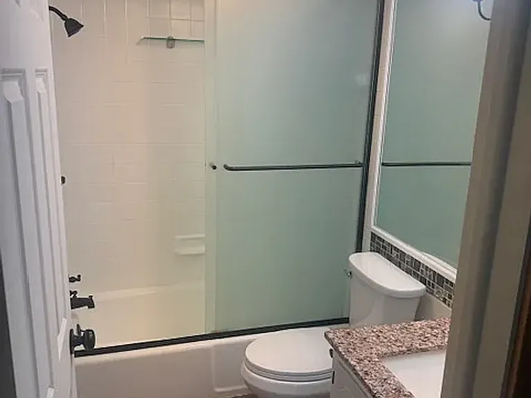 4407 Wilshire Blvd #206 — Photo 4