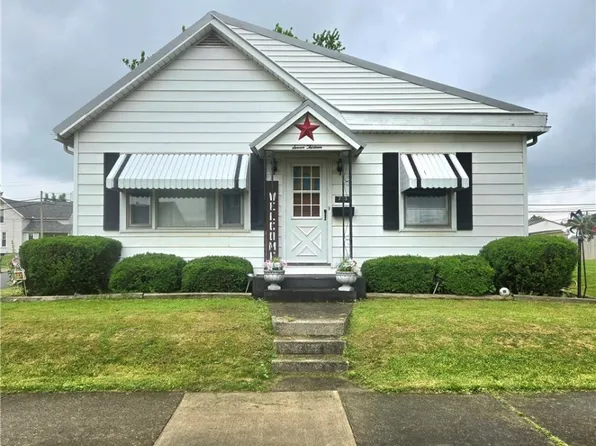 713 S Blackhoof St, Wapakoneta, OH 45895
