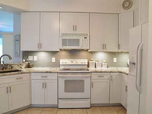 3rd image of 23576 Sandycreek Ter APT 1507