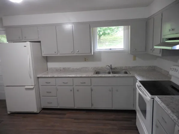 551 Fleming Rd #B, Sarver, PA 16055