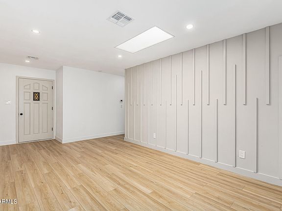 5th image of 11825 N HACIENDA Drive