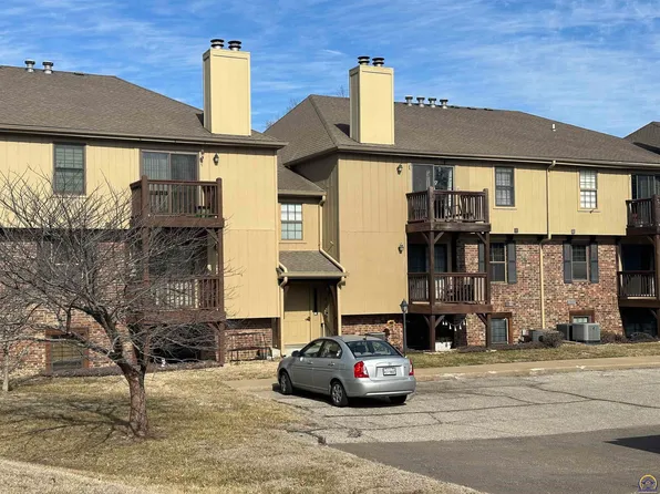 5651 Foxcroft South Cir Unit 103, Topeka, KS 66605