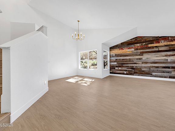 2nd image of 40 Eagle Claw Ct