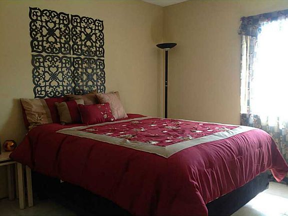 Home For Sale In Venetian Park