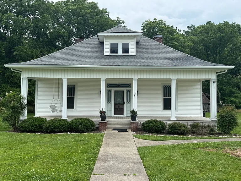 2867 Long Hollow Pike — Photo 1