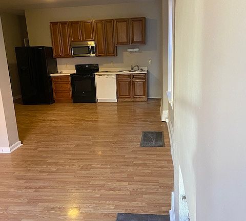 5th image of 3515-3517 Ohio Ave #3515A