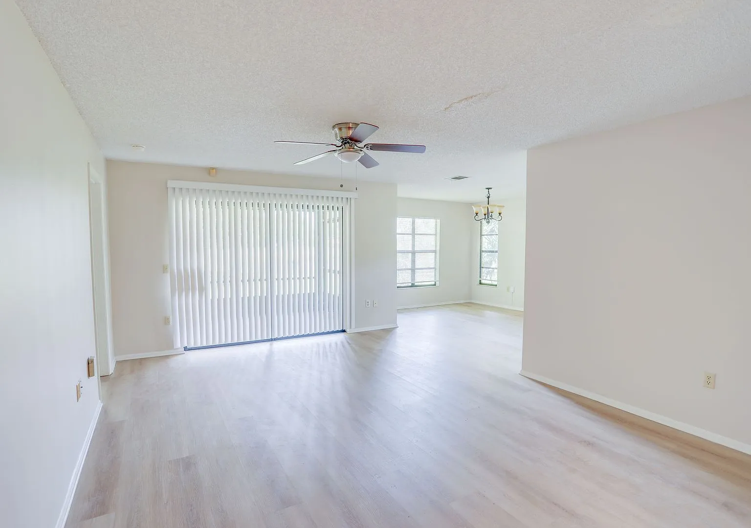 2634 Shadybranch Drive — Photo 4