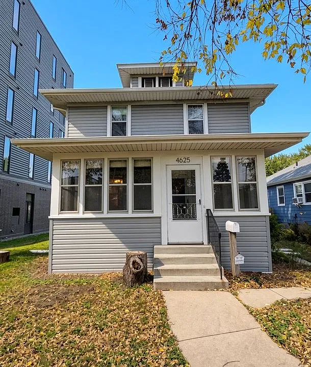 4625 Minnehaha Ave