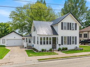 139 Jefferson St, Chilton, WI 53014