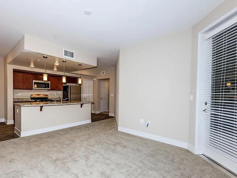 Sendero Gateway Apartment Homes — Photo 53