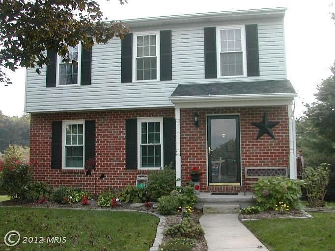1st image of 819 Litchfield Cir