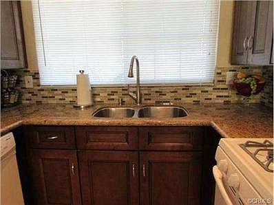 3rd image of 7910 Tamarind Ave